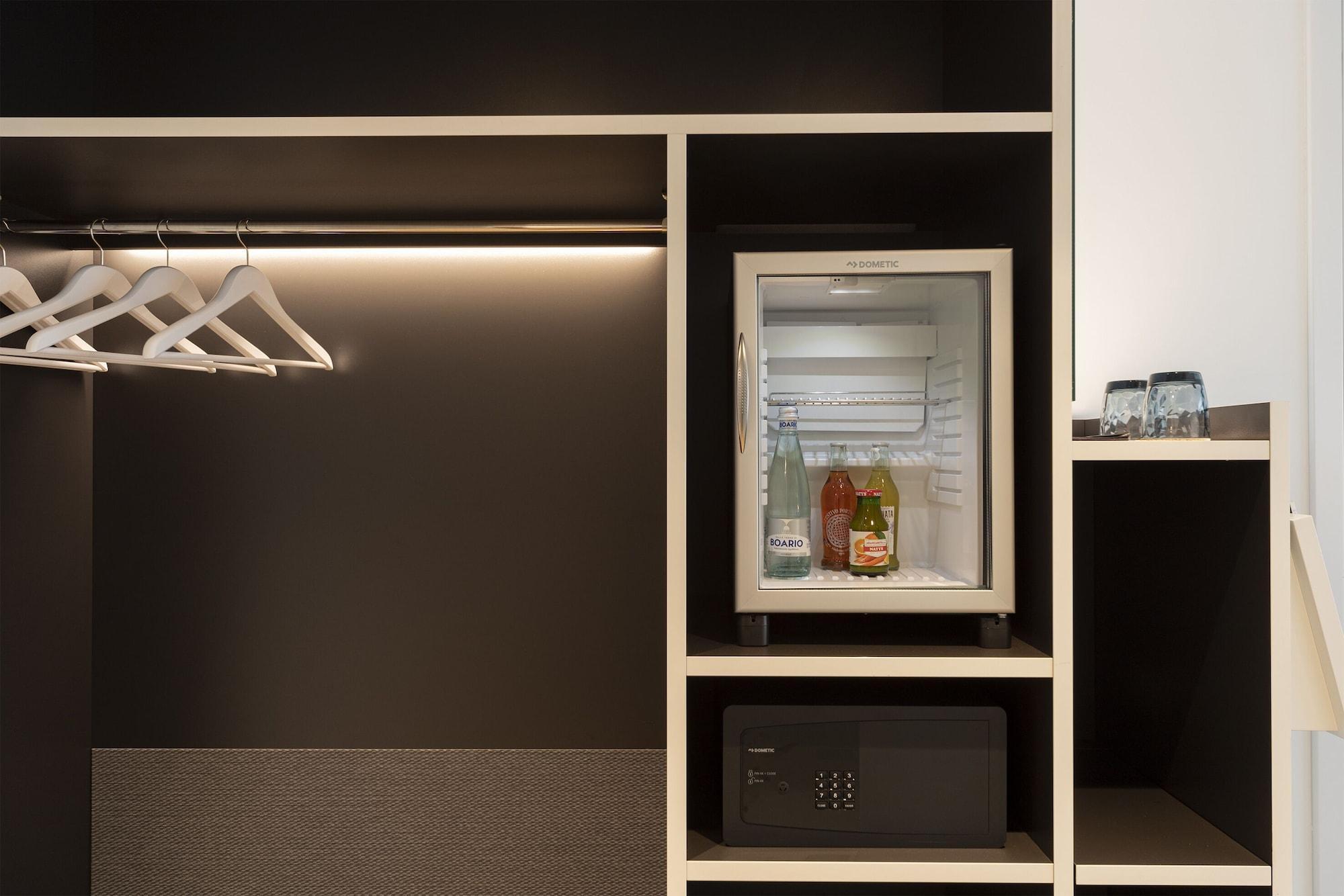 Innside By Melia Milano Torre Galfa Eksteriør billede